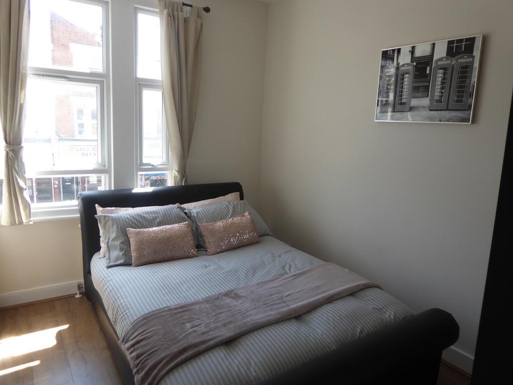 Apartament Turnpike House *
